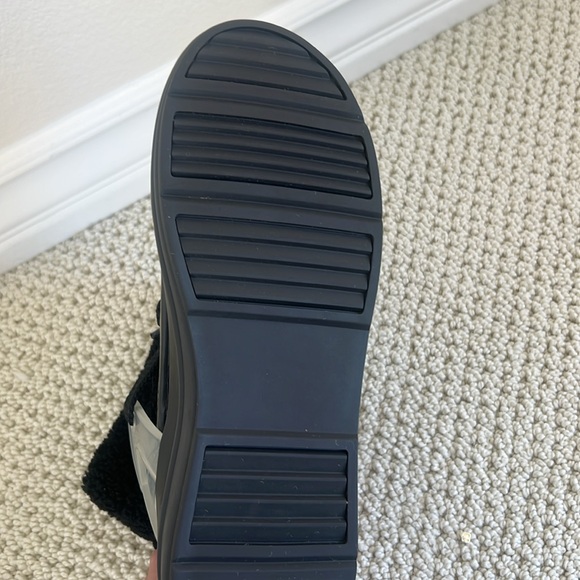 Moncler Insolux Boots - Picture 7 of 7